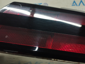Lamp outer wing right Chevrolet Volt 11-15 LED scratches, glass defect along the edge