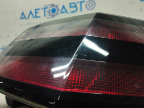 Lamp outer wing right Chevrolet Volt 11-15 LED scratches, glass defect along the edge
