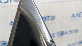 Window blind glass rear left Hyundai Sonata 11-15 scratches on chrome, scratch on glass