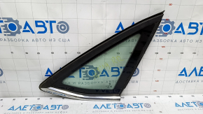 Window blind glass rear right VW Jetta 19- chrome, scratches on chrome
