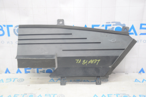 Upper left radiator deflector Nissan Leaf 18-