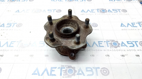 Rear left hub Nissan Rogue 14-20 awd rusty