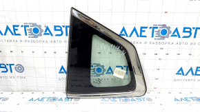 Window blind glass rear left Nissan Rogue 14-20 scratches on chrome