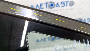 Window blind glass rear left Nissan Rogue 14-20 scratches on chrome