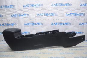 Console central armrest Nissan Leaf 18-21 leather black scratches
