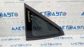 Window blind glass rear left Nissan Murano z50 03-08 scratches on glass