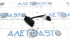 Chevrolet Volt 11-15 trunk release button is worn out
