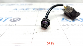 Chevrolet Volt 11-15 trunk release button is worn out