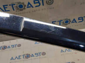 Rear bumper molding Nissan Pathfinder 13-16 prerest chrome, sand, minor scratches, broken fasteners
