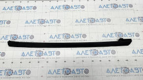 Upper rear right door molding Mazda CX-5 17 - broken fastening