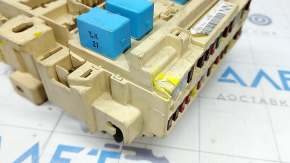Fuse box under the dashboard Toyota Camry v40 broken housing, cracks