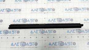 Rear right inner glass seal Mazda CX-5 17-