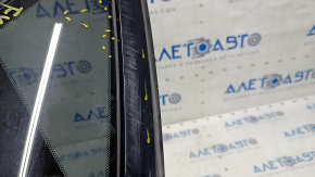 Window blind glass rear right Infiniti FX35 FX45 03-08 scratches on molding, scratches on glass