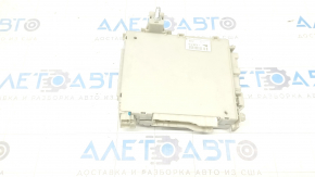 Fuse box trunk Lexus GS300 GS350 GS430 GS450h 06-11 broken housing