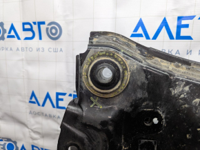 Front subframe Nissan Leaf 18 - cracked silent blocks