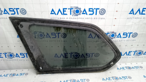 Window blind glass rear right Nissan Pathfinder 13-20 scratches on glass