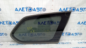 Window blind glass rear right Nissan Pathfinder 13-20 scratches on glass