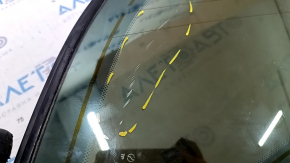 Window blind glass rear left Lexus RX300 98-03 scratches on glass
