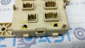 Fuse box dashboard right Lexus RX400h 06-09 broken fasteners