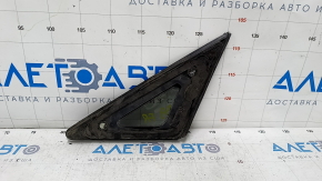 Subaru B9 Tribeca front right window with fixed glass