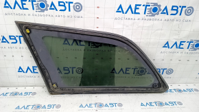 Window blind glass rear right Dodge Journey 11- tinting scratches on glass