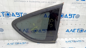 Window blind glass rear right Subaru b9 Tribeca scratches on glass