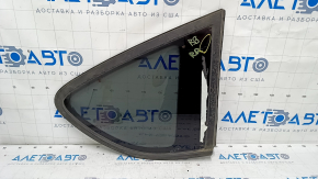 Window blind glass rear right Subaru b9 Tribeca scratches on glass