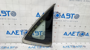 Window blind glass rear right Nissan Sentra 13-19 scratches on chrome