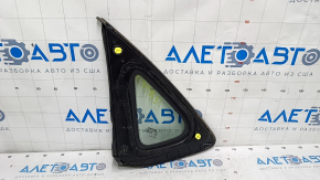 Window blind glass rear right Nissan Sentra 13-19 scratches on chrome, scratches on glass