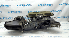 Heater assembly Dodge Challenger 09- broken fasteners