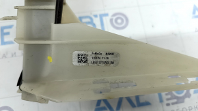 Front left door glass guide Ford Explorer 20 - crack in mount