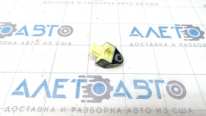 Airbag sensor front right Toyota Venza 21 - broken mount