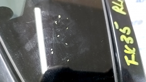 Window blind glass rear left Infiniti FX35 FX45 03-08 scratches on molding, scratches on glass, crack on molding