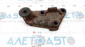 Mazda CX-5 rear gearbox bracket 17- rusty