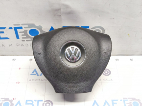 Airbag in the steering wheel driver VW Passat b7 12-15 USA the contour of the airbag is visible
