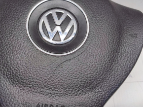 Airbag in the steering wheel driver VW Passat b7 12-15 USA the contour of the airbag is visible