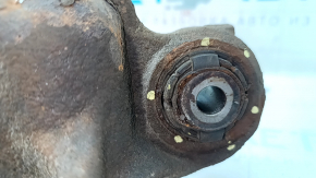 Rear right axle of Mazda CX-5 17-awd is rusty, bolts are broken, bushing needs to be replaced