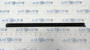 Glass seal inside front left door Ford Explorer 20-