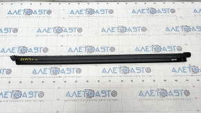 Glass seal inside front left door Ford Explorer 20-