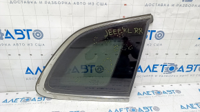 Window blind glass rear right Jeep Cherokee KL 14-18 chrome scratches on chrome, scratches on glass
