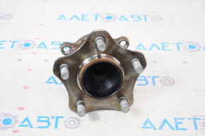 Rear left hub Nissan Leaf 18-