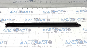 Glass seal inside rear right door Ford Explorer 20-