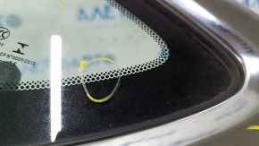 Window blind glass rear left Chrysler 200 15-17 chrome scratches on chrome, scratches on glass