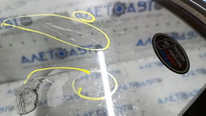 Window blind glass rear left Subaru b9 Tribeca scratches on glass