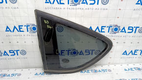 Window blind glass rear left Subaru b9 Tribeca scratches on glass