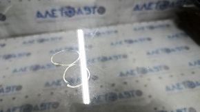 Window blind glass rear right Subaru b10 Tribeca scratches on glass, molding tear