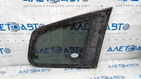 Window blind glass rear left Subaru b10 Tribeca scratches on glass