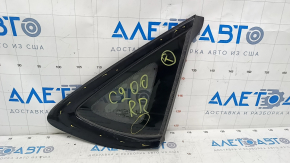 Window blind glass rear right Chrysler 200 15-17 black gloss, scratches on molding, scratches on glass
