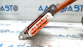 High-voltage cable to the battery Toyota Venza 21 - through the entire body, the housing of the connector is broken