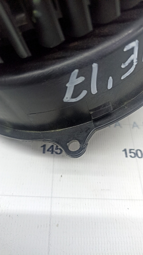 Motor heater fan Nissan Rogue 14-20, broken blade and mount